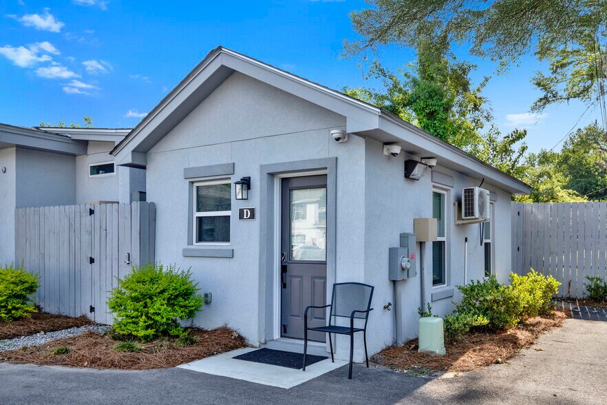 More Photos Of 733 W 52nd St, Savannah Apartments For Sale