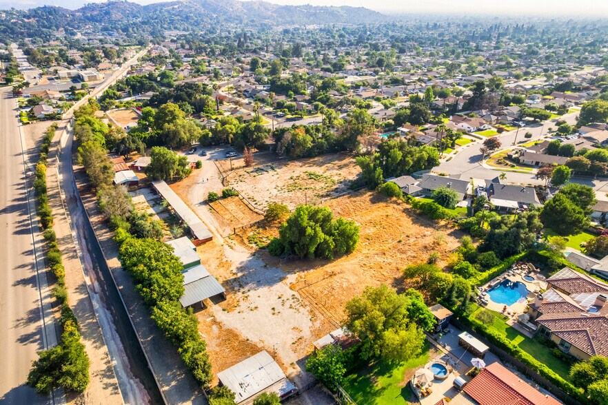 More Photos Of 1449 E Bennett Ave, Glendora Land For Sale