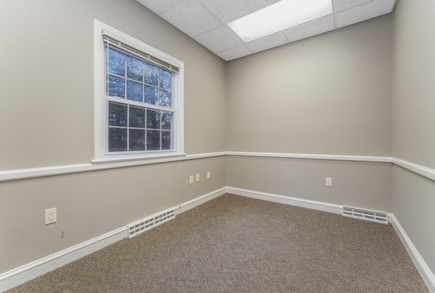 More Photos Of 16 Harrison St, Clinton Township Office Residential For Sale