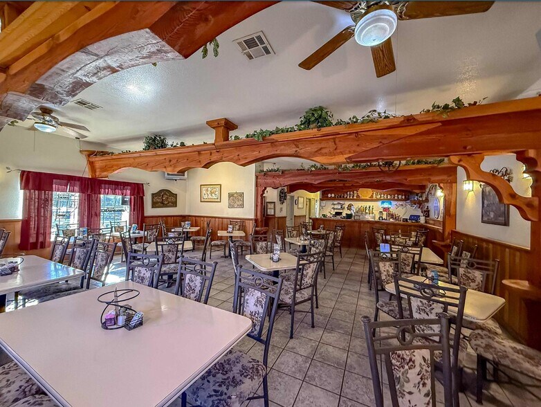 More Photos Of 2203 1st St, Alamogordo General Retail For Sale