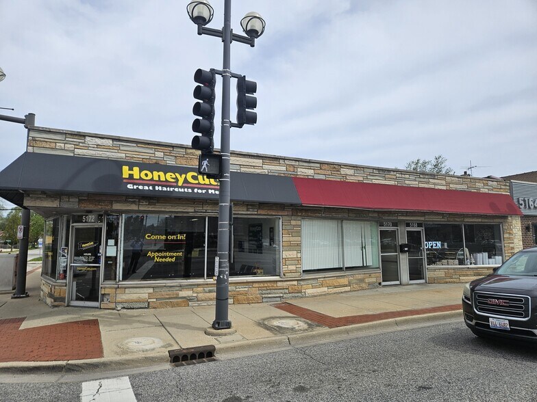 Primary Photo Of 5168-5172 W 95th St, Oak Lawn Storefront For Sale