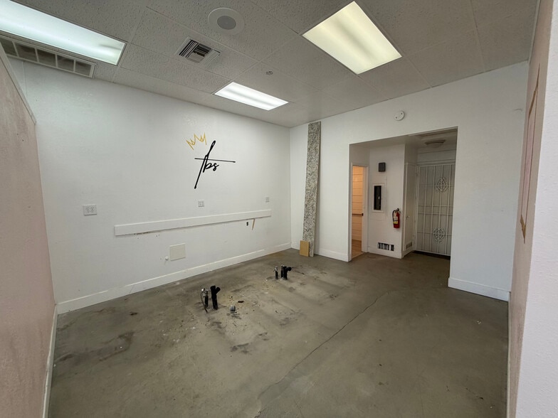 More Photos Of 7123-7153 Pacific Ave, Stockton General Retail For Lease