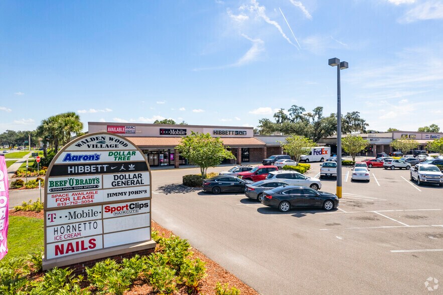 More Photos Of 2402-2502 James L Redman Pky, Plant City Unknown For Lease