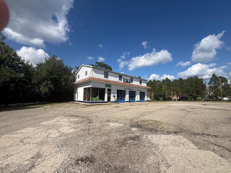 More Photos Of 665 Highland Ave, Fort Thomas General Retail For Sale