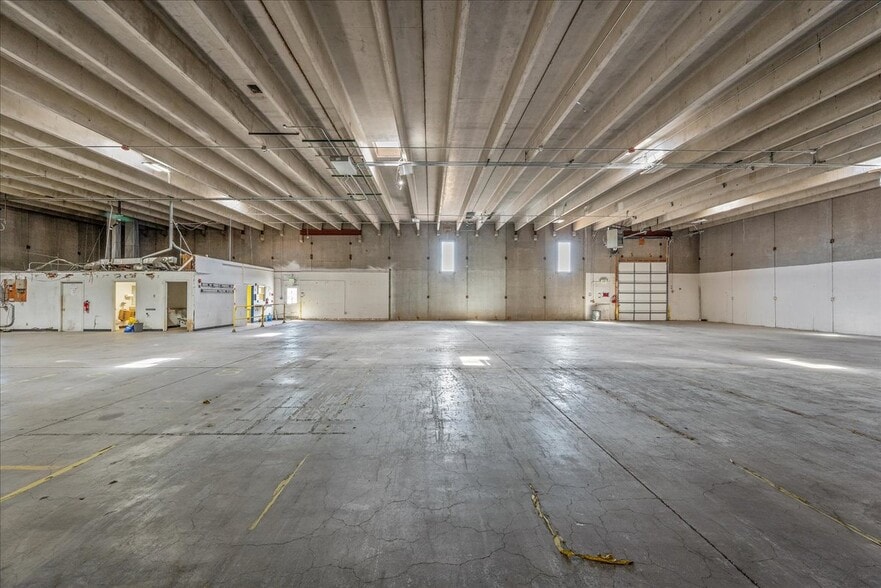 More Photos Of 265 Northamerican Rd, Cheyenne Warehouse For Lease