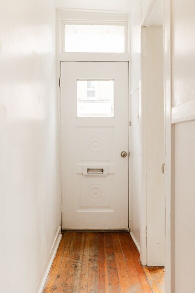 More Photos Of 323 Warren St, Hudson Storefront Retail Residential For Sale