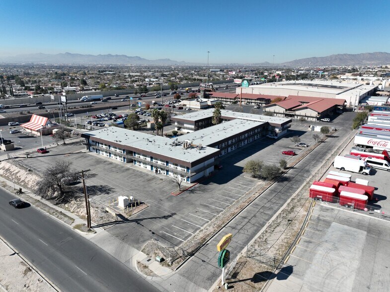 More Photos Of 11049 W Gateway Blvd, El Paso Hotel For Sale