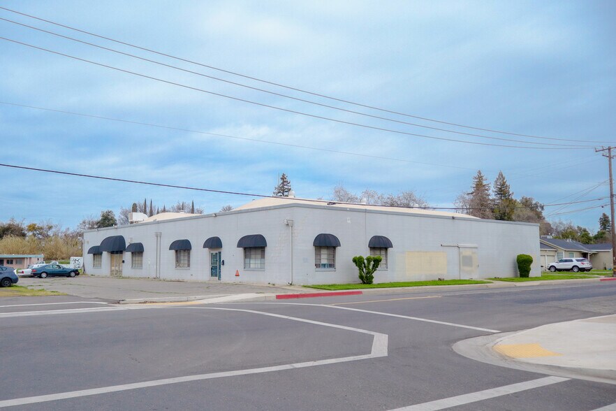 Primary Photo Of 1505-1507 W 18th St, Merced Warehouse For Sale