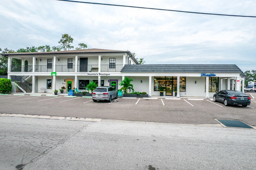 More Photos Of 400 Indian Rocks Rd N, Belleair Bluffs Storefront Retail Office For Lease