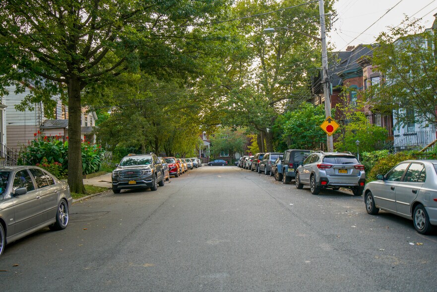 More Photos Of 73 Harrison St, Staten Island Apartments For Sale