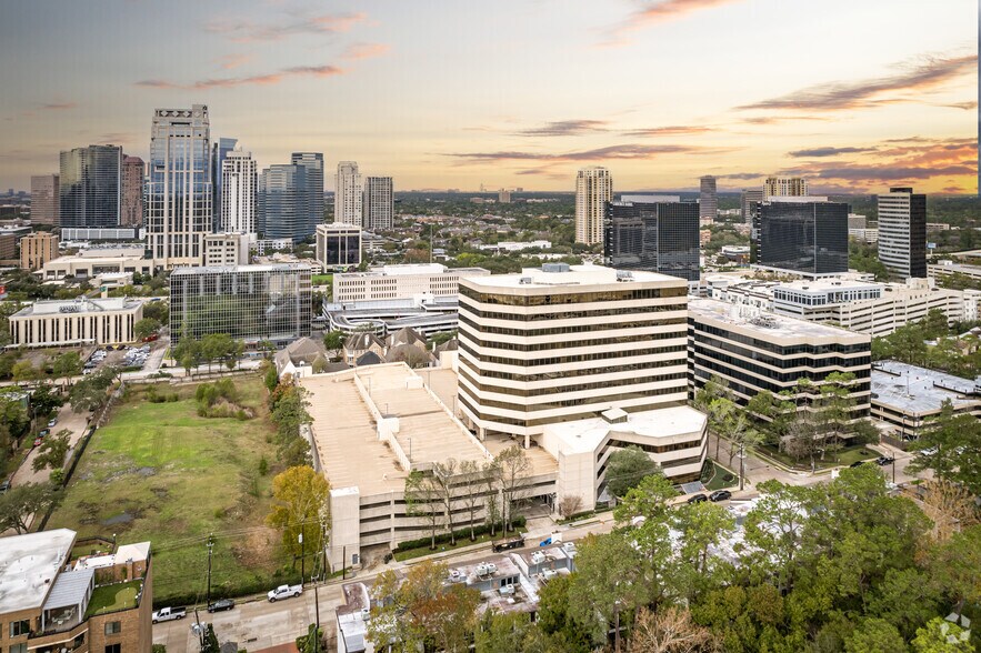 More Photos Of 515 Post Oak Blvd, Houston Office For Lease