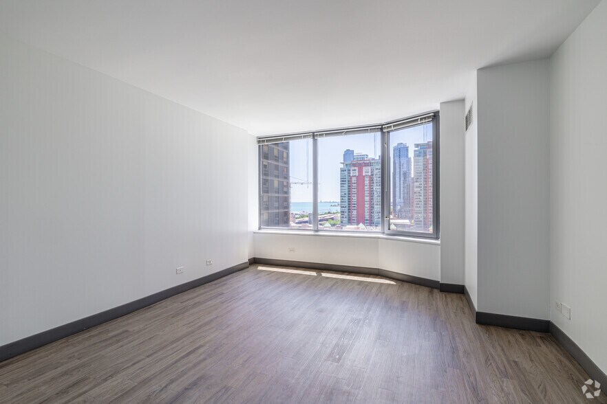 More Photos Of 420 E Ohio St, Chicago Apartments For Sale