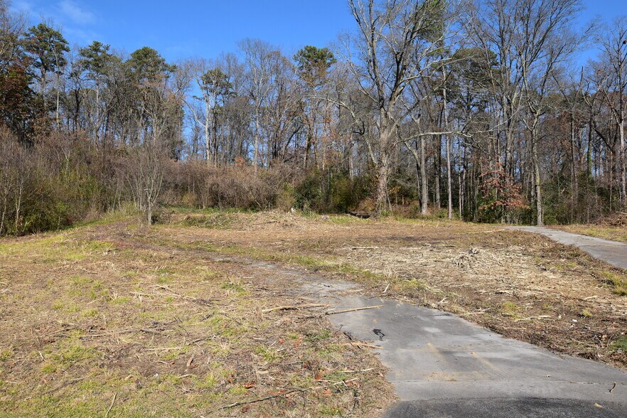 More Photos Of 525-527 S Tibbs Rd, Dalton Land For Sale