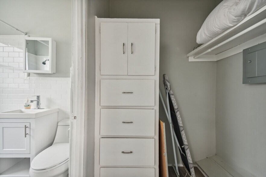 More Photos Of 779 9th Ave N, Saint Petersburg Apartments For Sale