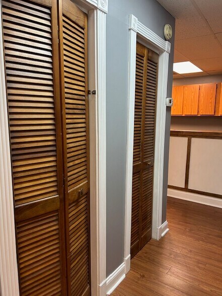 More Photos Of 3 Gamecock Ave, Charleston Office Residential For Lease