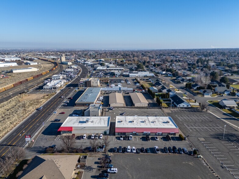 More Photos Of , Kennewick General Retail For Sale