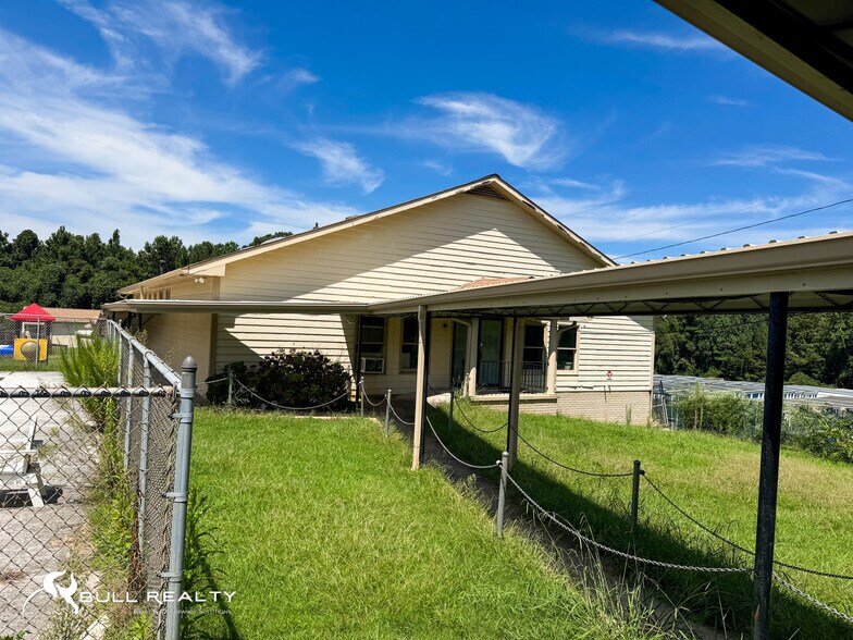 More Photos Of 2721 Highway 138 E, Jonesboro Daycare Center For Lease