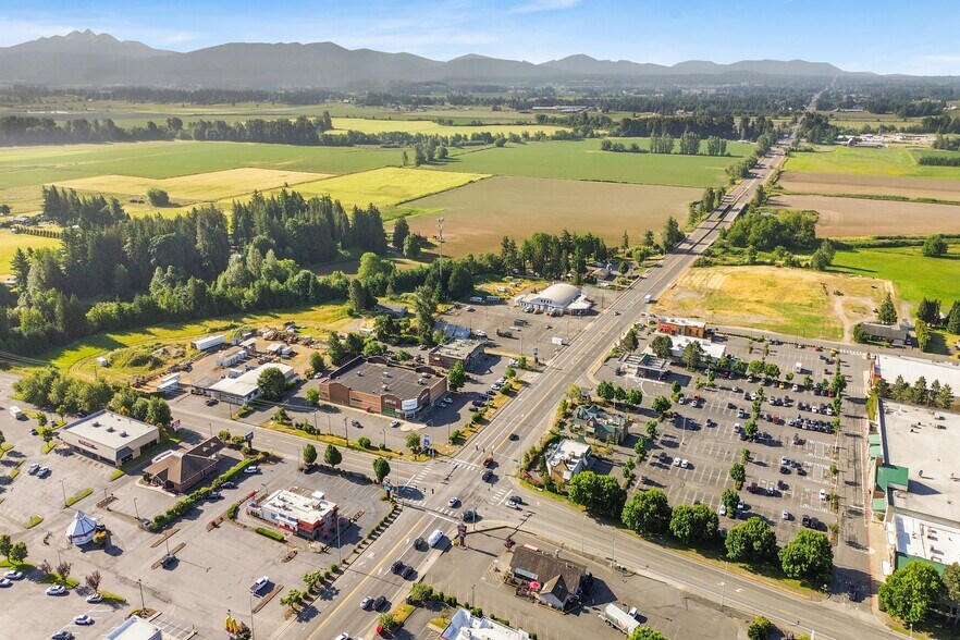 More Photos Of 8082 Guide Meridian, Lynden Freestanding For Sale