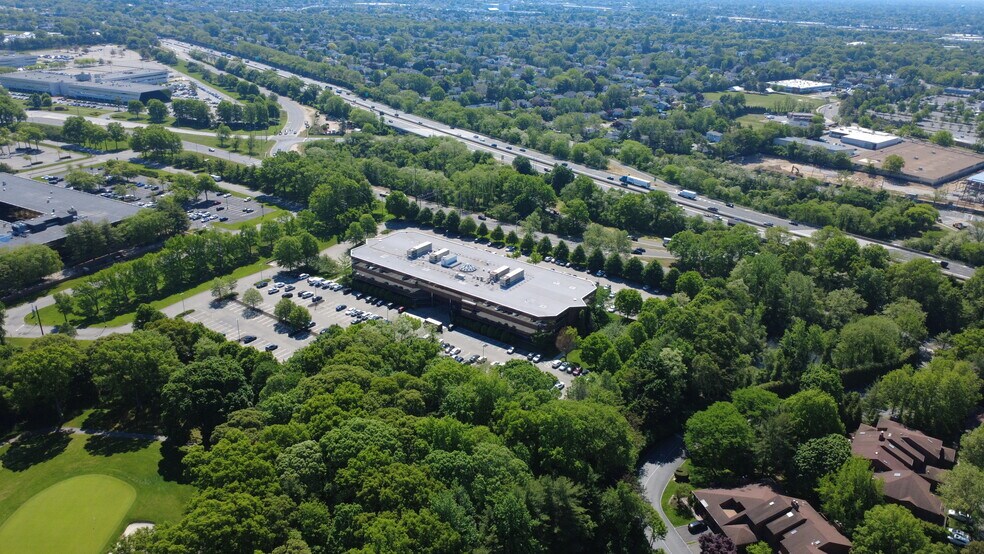 More Photos Of 50 Jericho Quadrangle, Jericho Office For Lease
