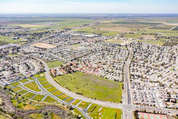 More Photos Of Walnut Ave @ Carillion Ave, Galt Land For Sale