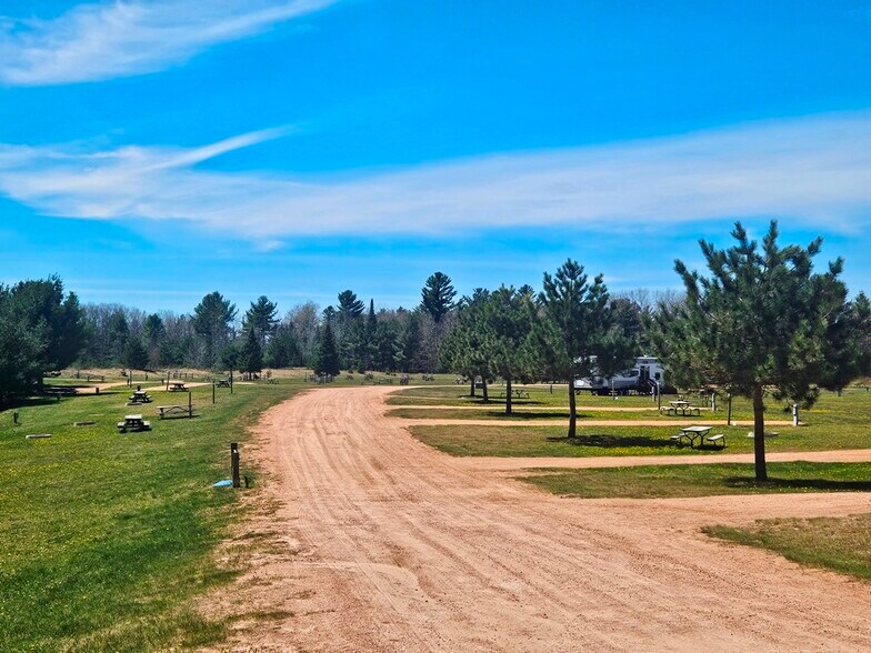 More Photos Of 4702 Hi Pines Ln, Eagle River Trailer Camper Park For Sale