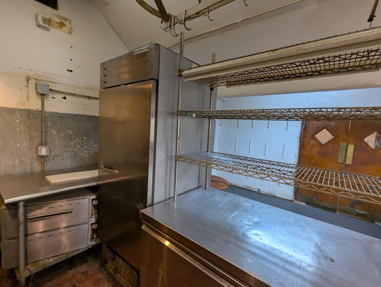 More Photos Of 17 Main St, Ballston Lake Restaurant For Lease