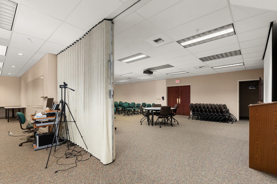 More Photos Of 555 Corporate Dr, Kalispell Medical For Lease