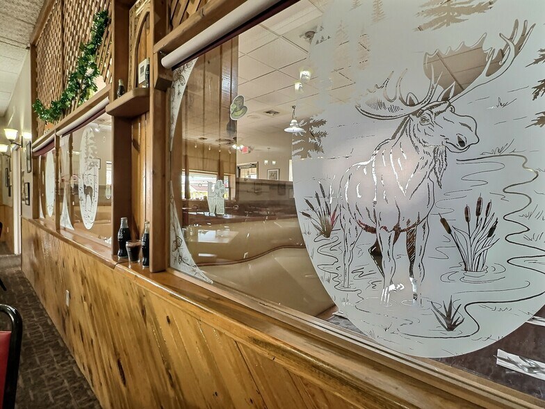 More Photos Of 203 E Cleveland St, Sundance Storefront Retail Office For Sale