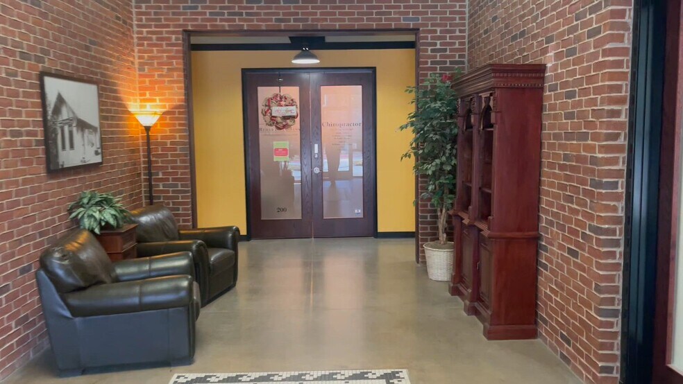 Primary Photo Of 870 S Denton Tap Rd, Coppell Medical For Lease