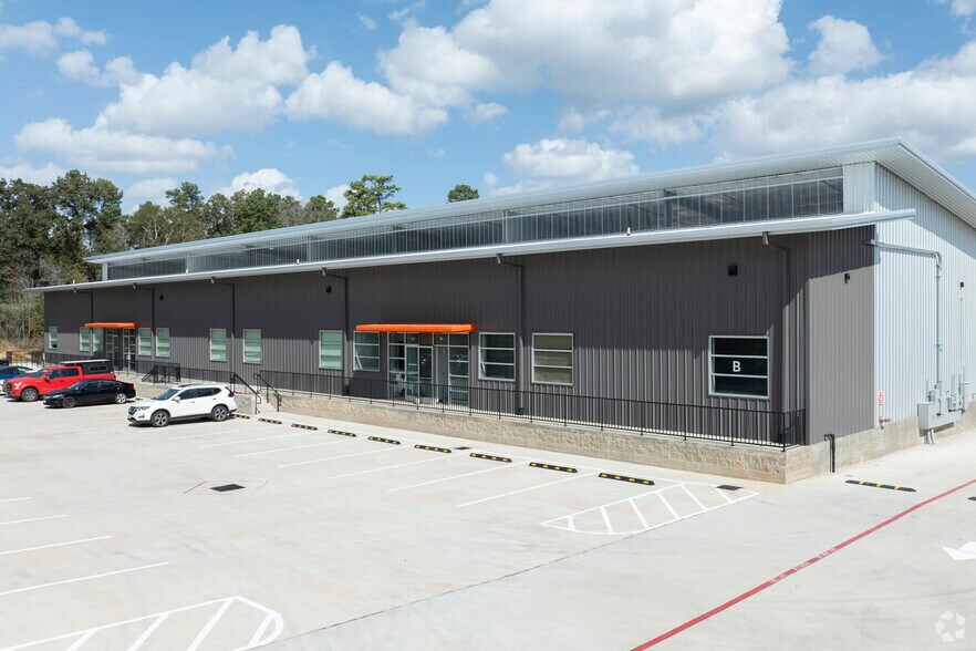 More Photos Of 1030 Outpost Dr, Conroe Unknown For Lease