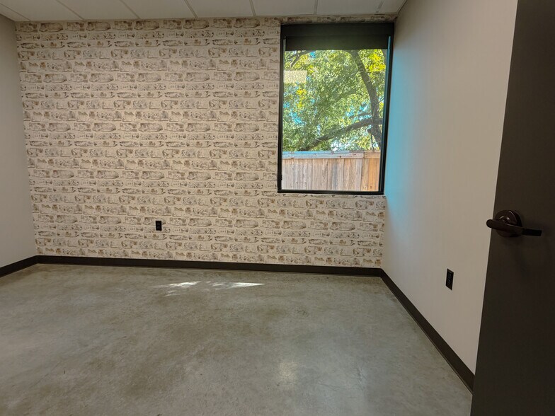 More Photos Of 1713 S Peoria Ave, Tulsa Medical For Lease
