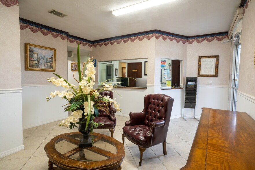 More Photos Of 4015 N Highway 1, Cocoa Office For Lease