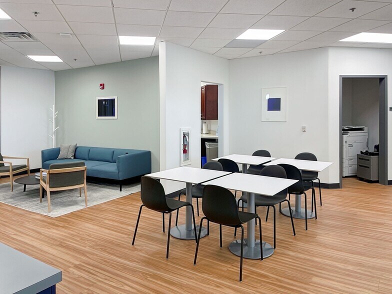 More Photos Of 1690 Sumneytown Pike, Lansdale Coworking Space