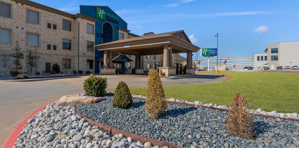 More Photos Of 3520 NW 135th St, Oklahoma City Hotel For Sale