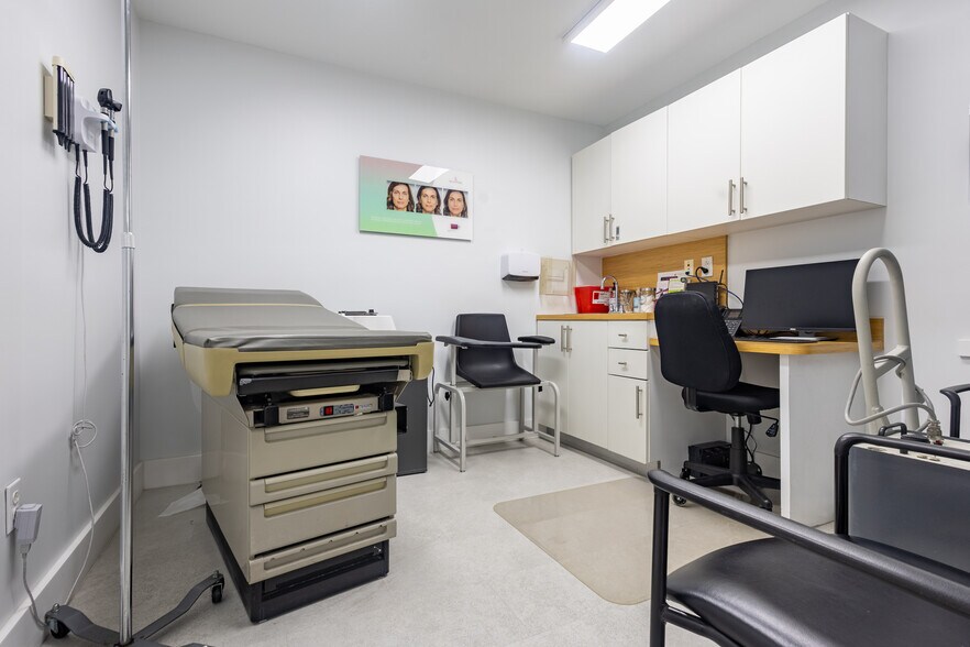 More Photos Of 9851 NW 58th St, Miami Flex For Sale