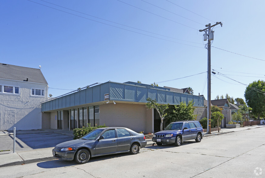 Primary Photo Of 902 Soquel Ave, Santa Cruz Freestanding For Lease