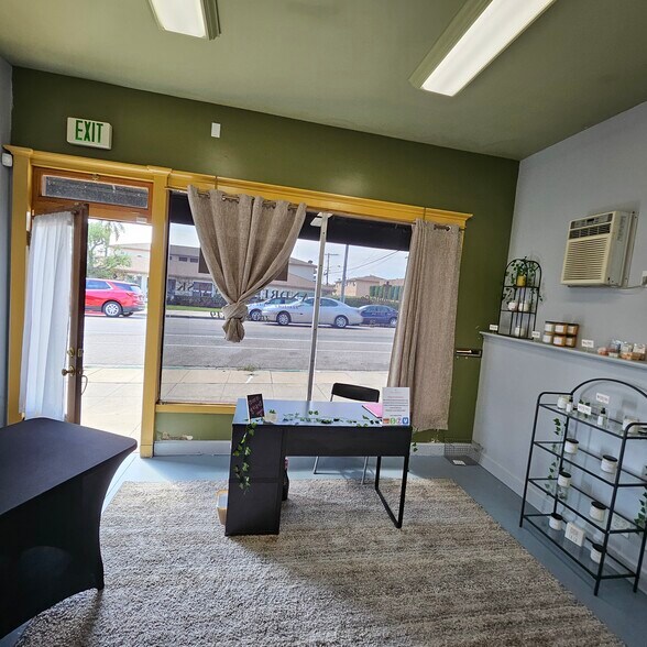 More Photos Of 800-810 W 9th St, San Pedro Office For Sale