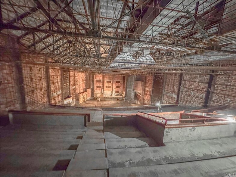 More Photos Of 16 South St, Auburn Theater Concert Hall For Sale