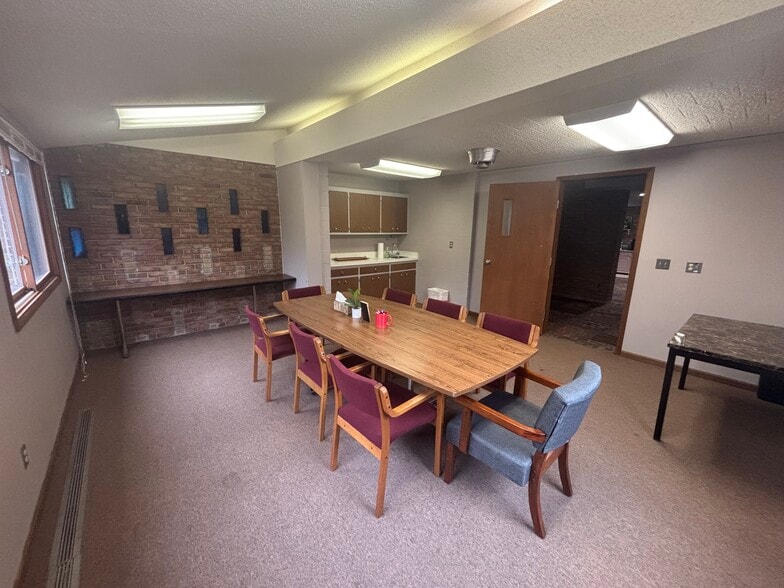 More Photos Of 961 E Maple St, Holly Religious Facility For Sale