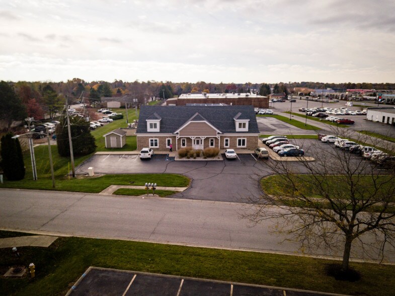 More Photos Of 125 Lakeshore Dr, Lebanon Office Residential For Lease