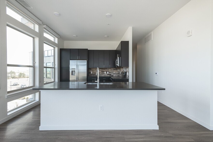 More Photos Of 270 E Flatiron Crossing Dr, Broomfield Apartments For Lease