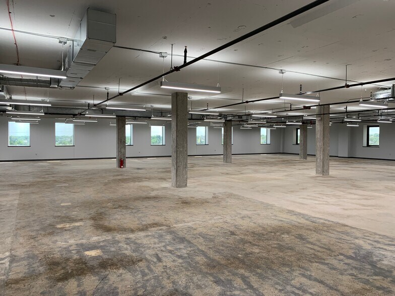 More Photos Of 823 S Detroit Ave, Tulsa Office For Sale