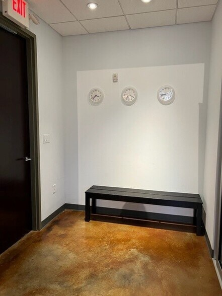 More Photos Of 500 S Dixie Hwy, Coral Gables Office For Lease