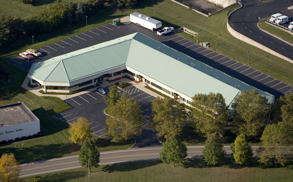 More Photos Of 1407-1439 Research Park Dr, Dayton Loft Creative Space For Lease