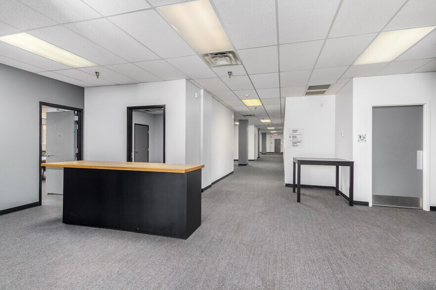 More Photos Of 655 E University Dr, Mesa Schools For Sale