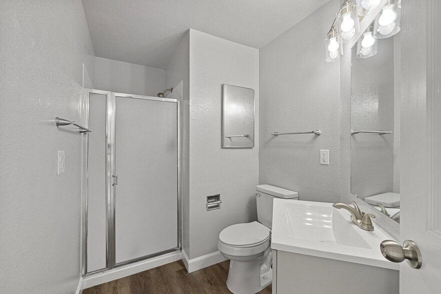 More Photos Of 23110 30th Ave S, Des Moines Apartments For Sale