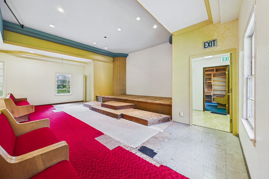 More Photos Of 555 Bayside Rd, Arcata Religious Facility For Sale