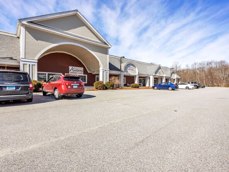 More Photos Of 39 Nott Hwy, Ashford Storefront For Sale