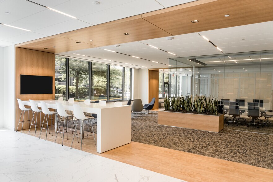 More Photos Of 6116 Executive Blvd, Rockville Office For Lease