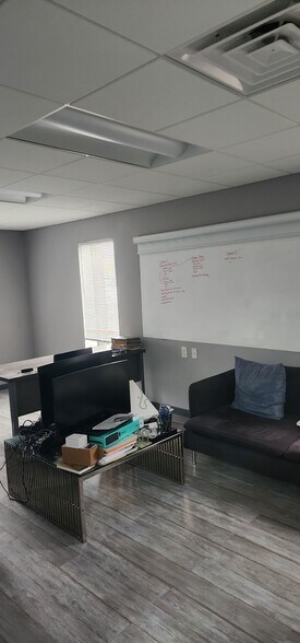 More Photos Of 2468-2470 Industrial Row Dr, Troy Warehouse For Lease